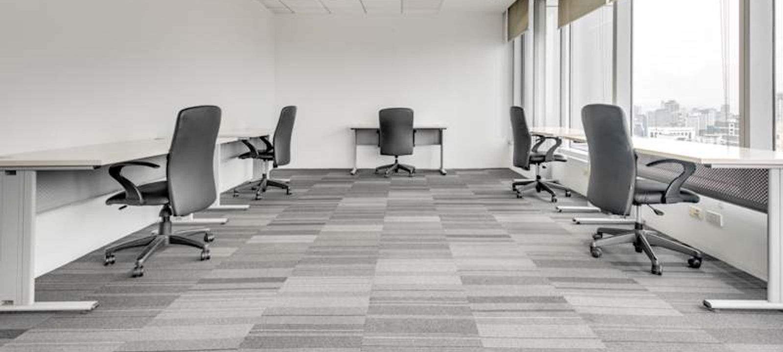 Dela Rosa St, Brgy Pio Del Pilar Makati - Image 1