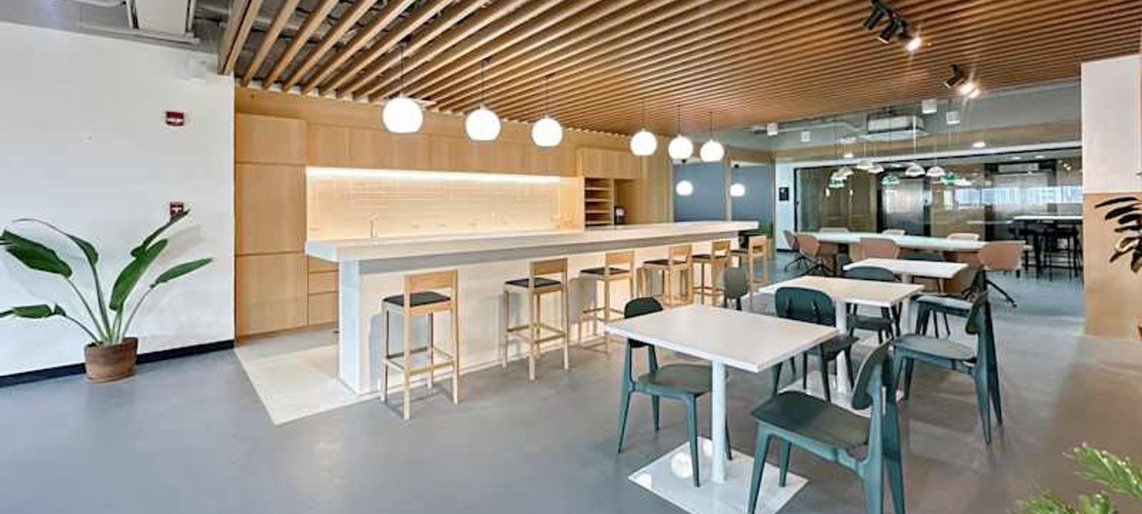 Ayala Avenue Makati Center, Makati - Image 1