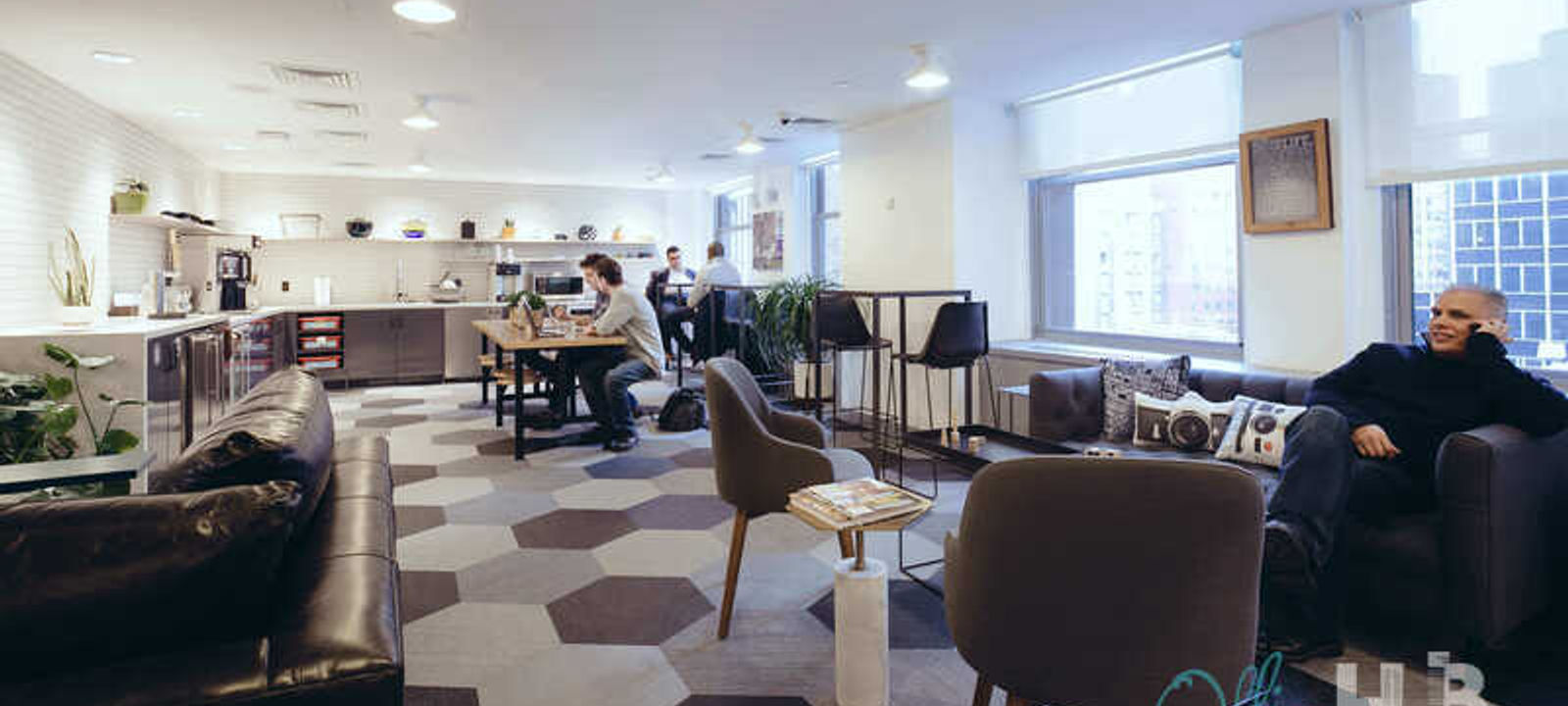 205 E 42nd St, New York - Image 1