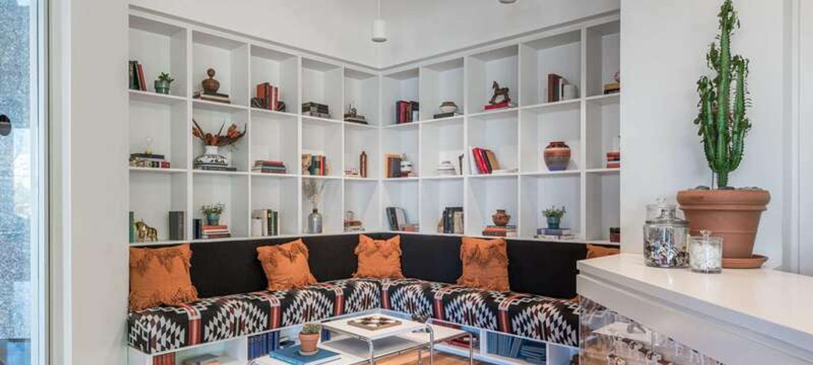 2425 East Camelback Road, Phoenix - Image 1