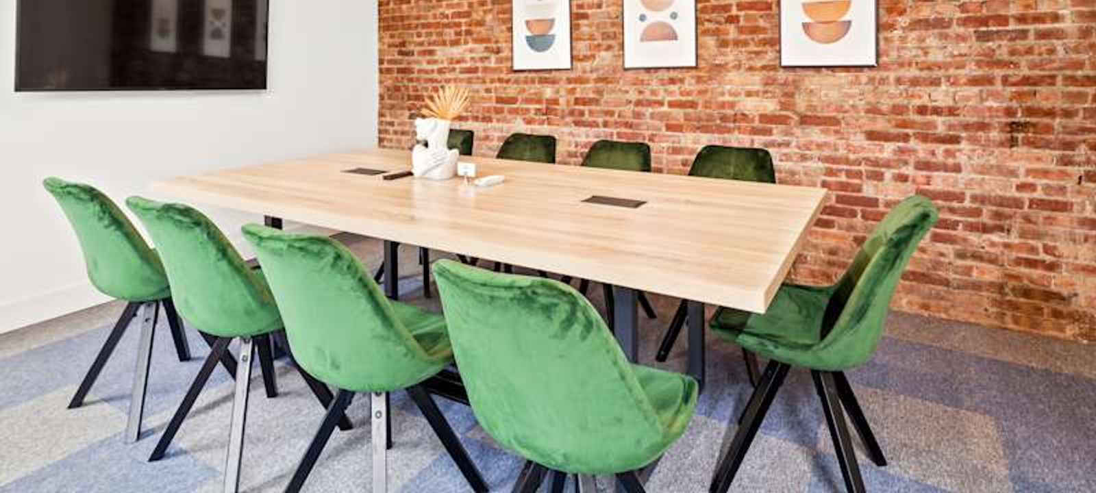 750 Manhattan Ave, Brooklyn - Image 1