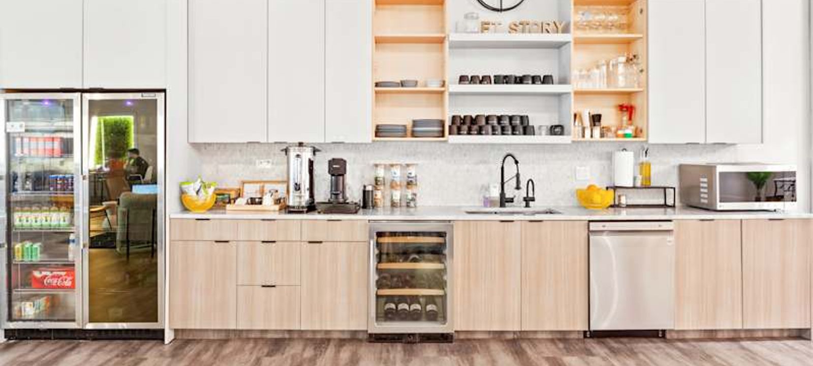 750 Manhattan Ave, Brooklyn - Image 1