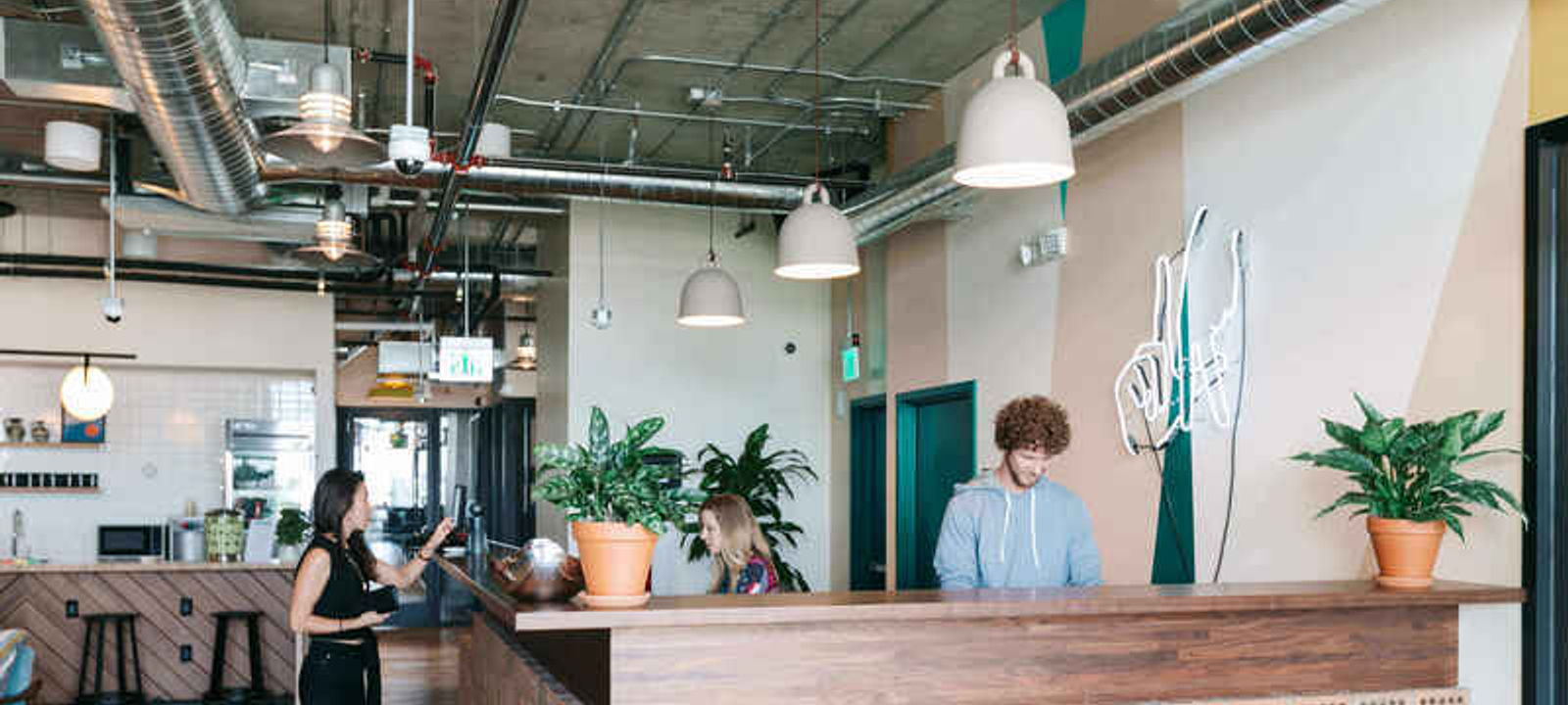 925 N La Brea Avenue, Los Angeles - Image 1