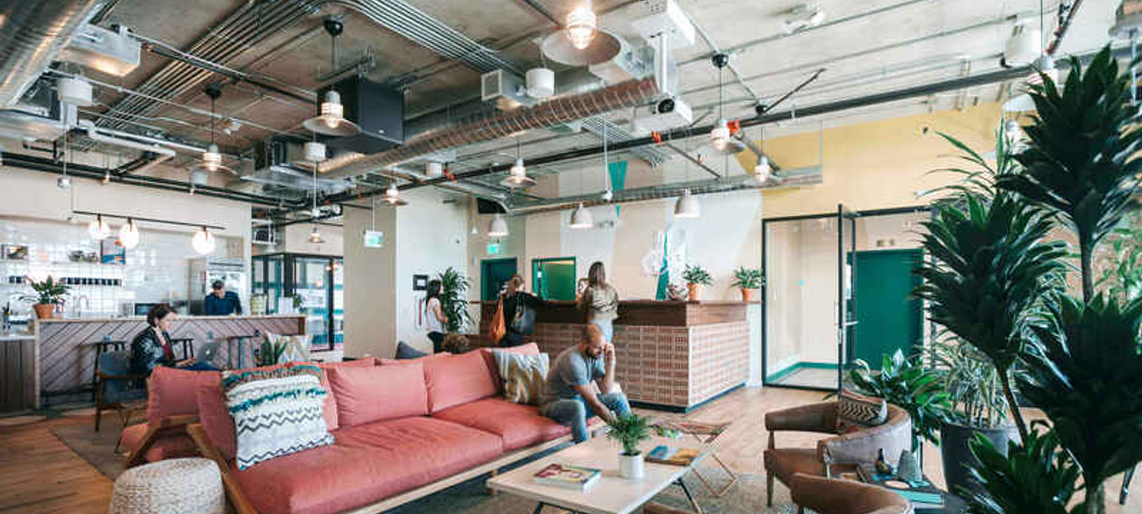 925 N La Brea Avenue, Los Angeles - Image 1