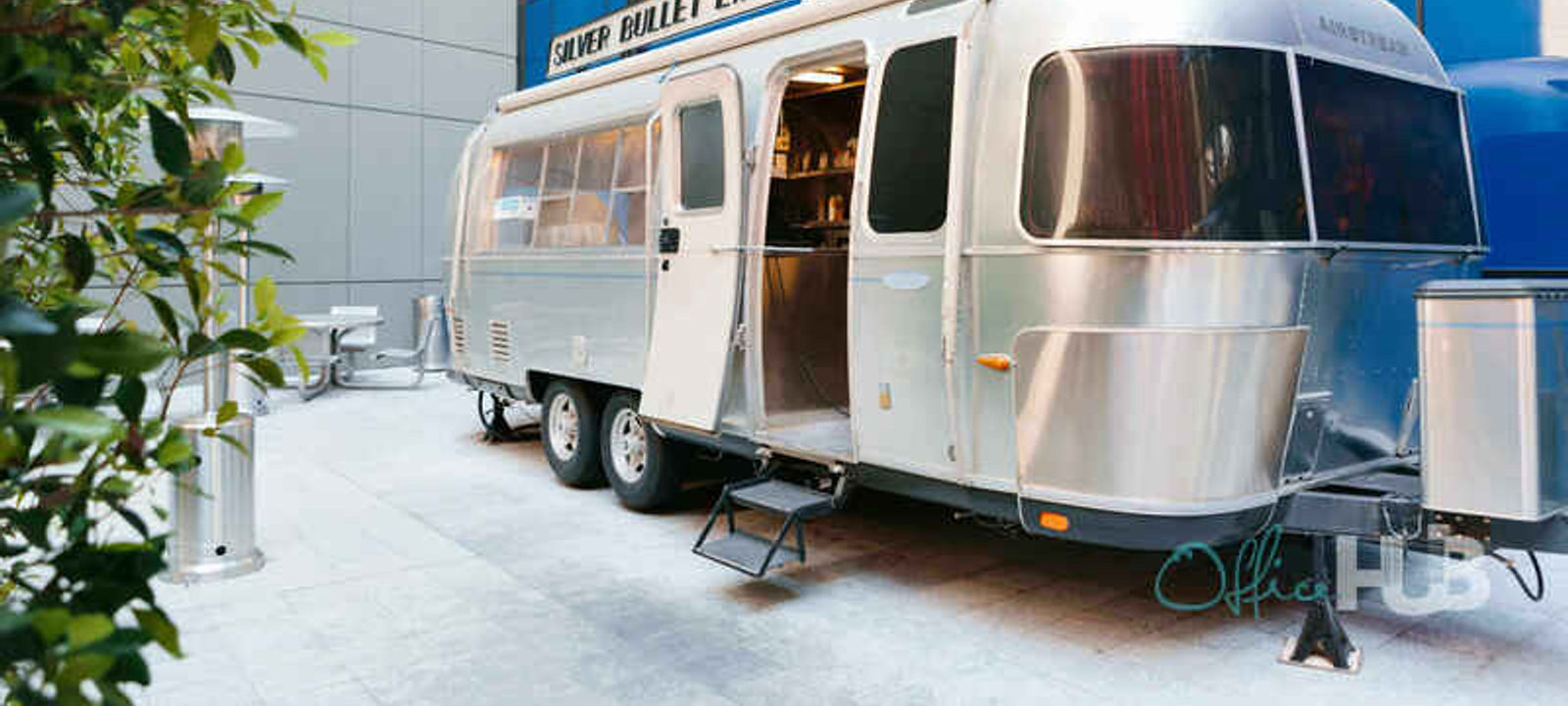 750 N San Vicente Blvd, Los Angeles - Image 1