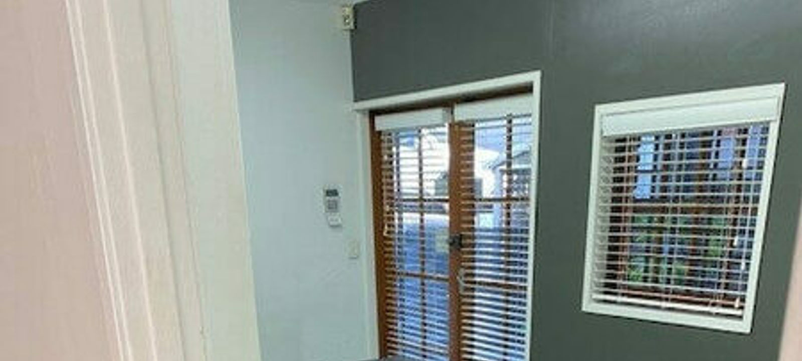 137 Logan Road, Woolloongabba - Image 1