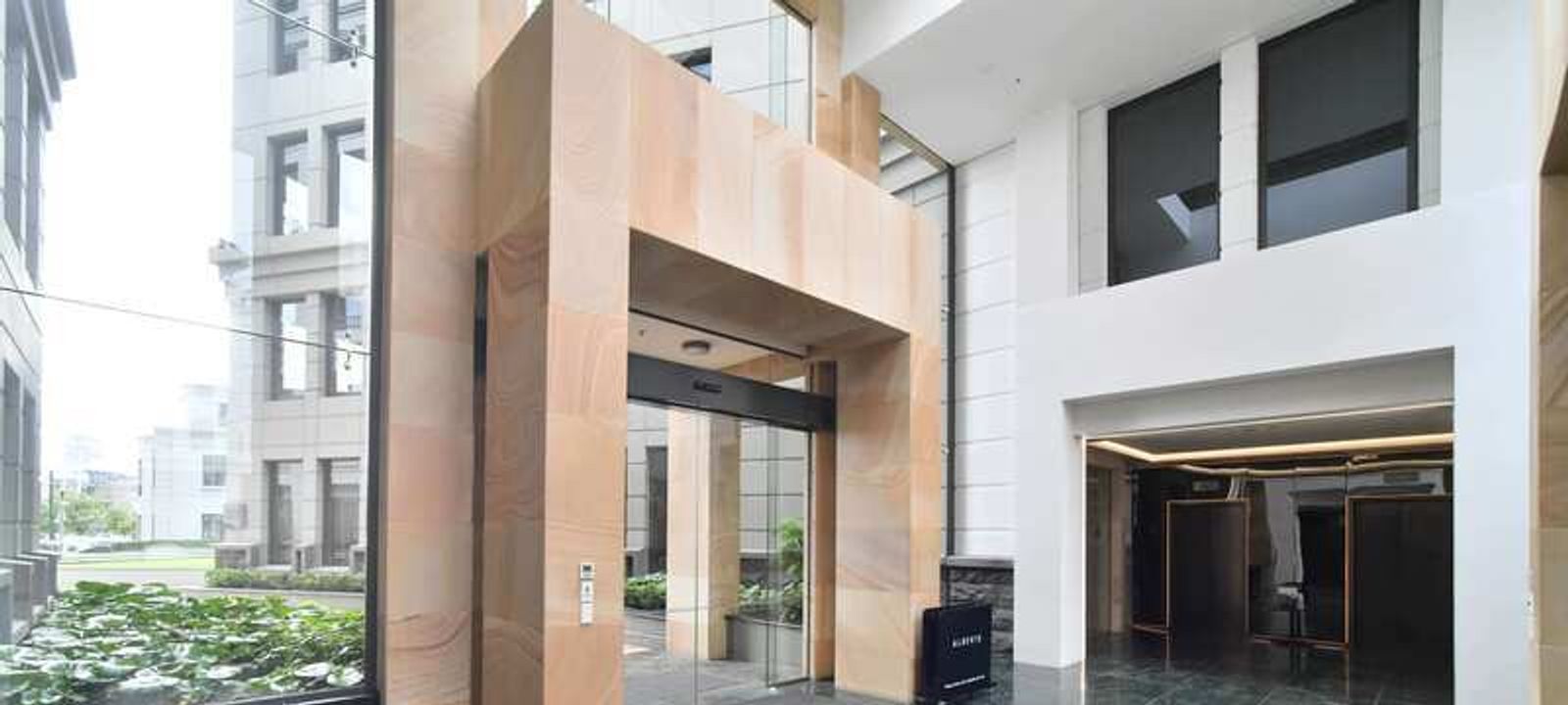 10 Viaduct Harbour Avenue - Image 1