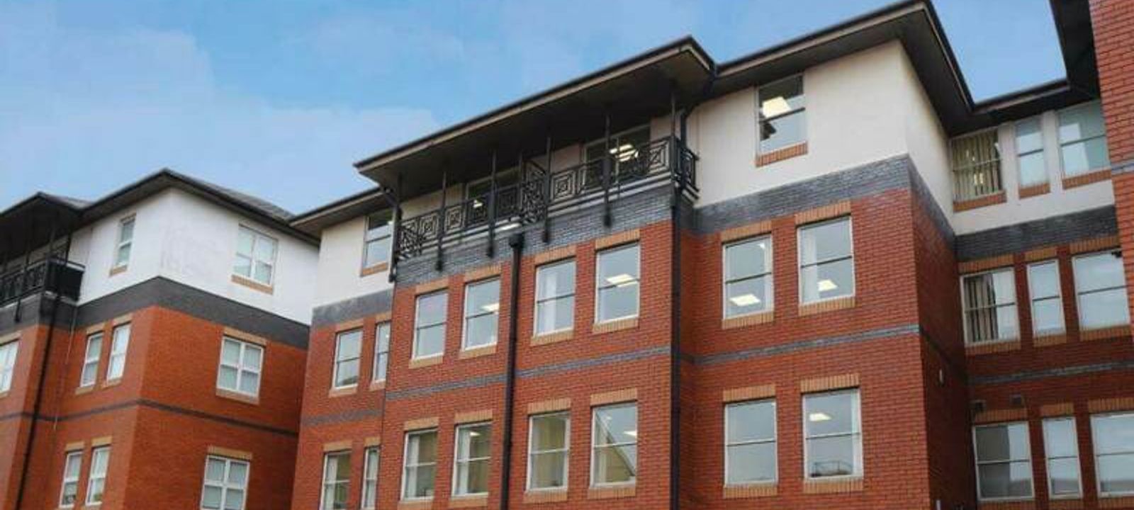 Commercial House - Image 1