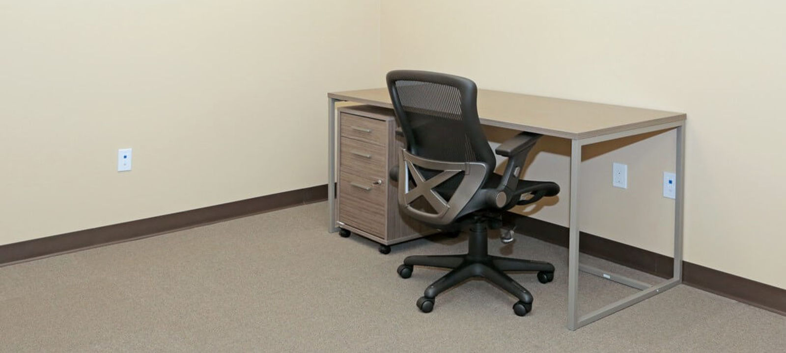 125 Michael Drive, Syosset - Image 1