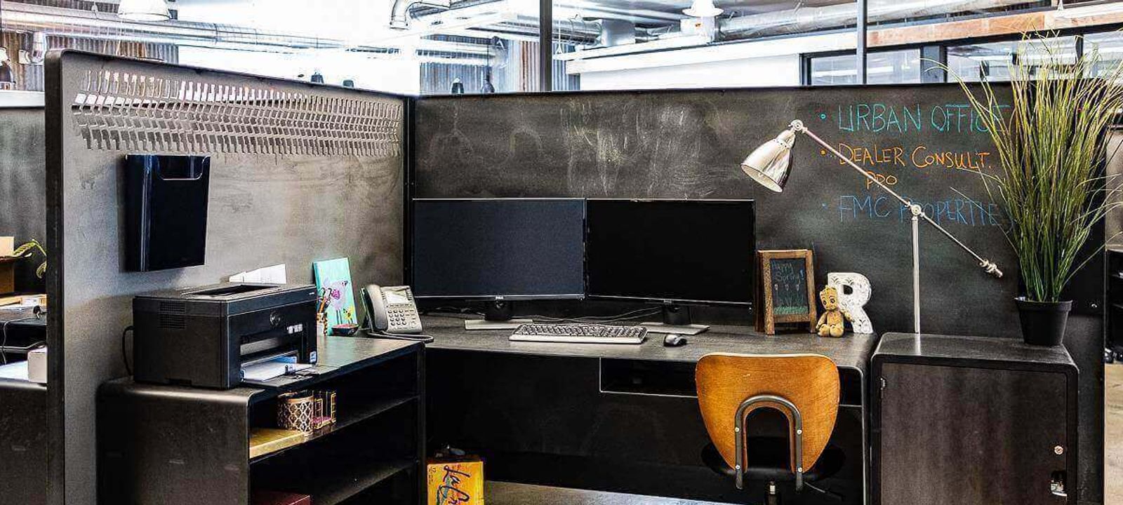 4949 S Macadam Ave, Portland - Image 1