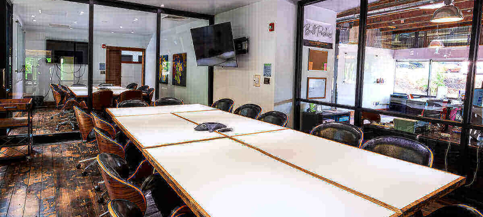 4949 S Macadam Ave, Portland - Image 1