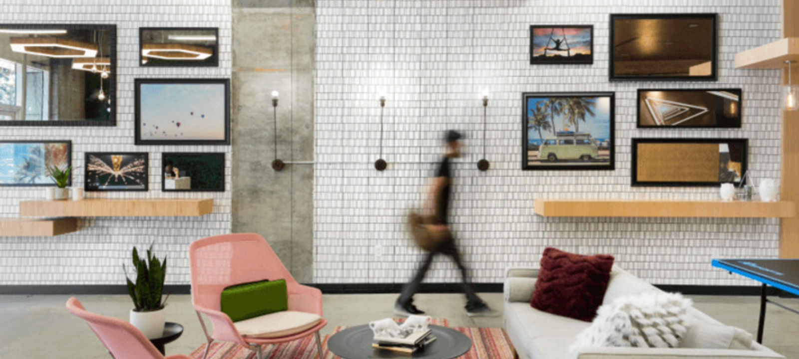 8 Queen's Road East, Wan Chai - Image 1