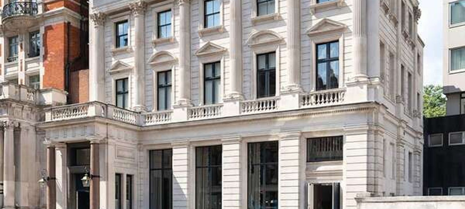 64 Knightsbridge - Image 1
