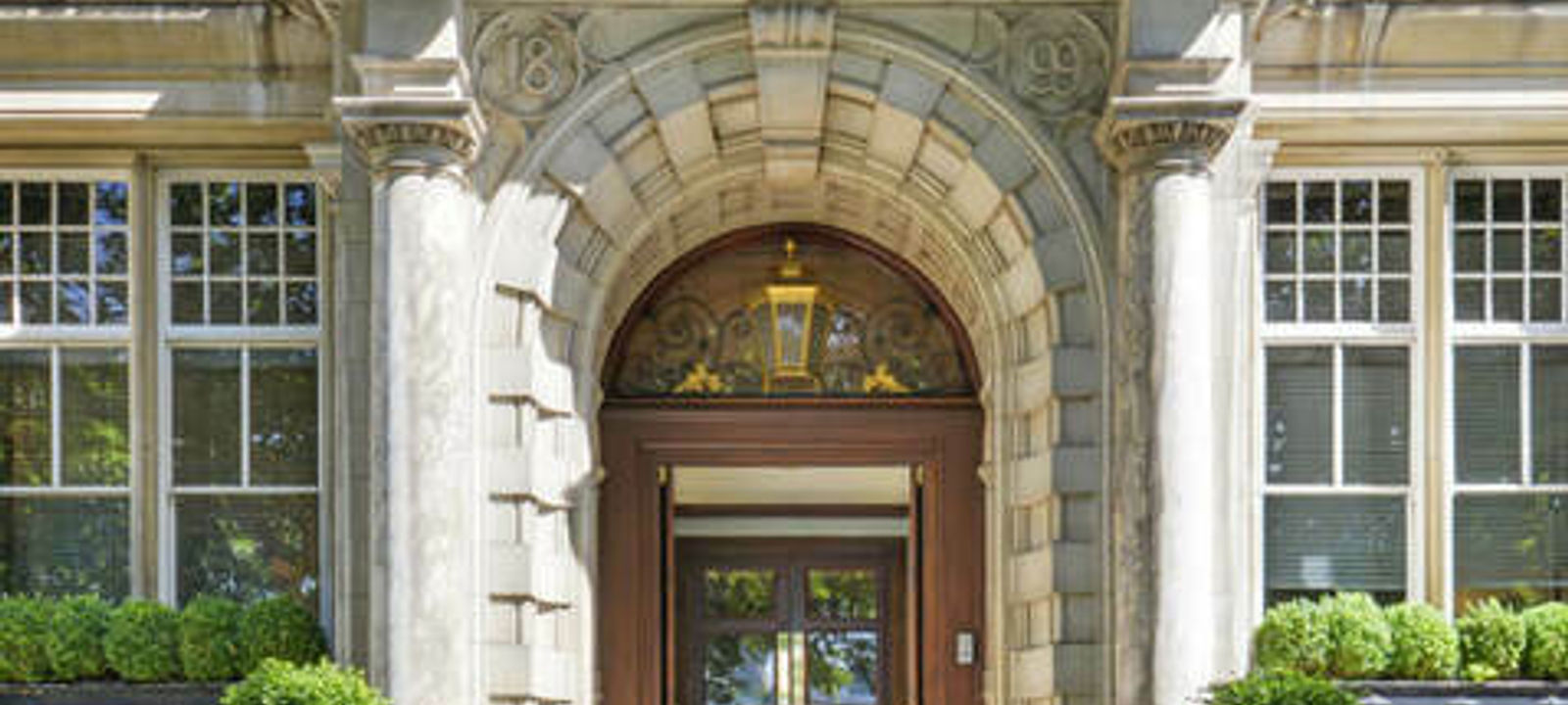 Hamilton House - Image 1