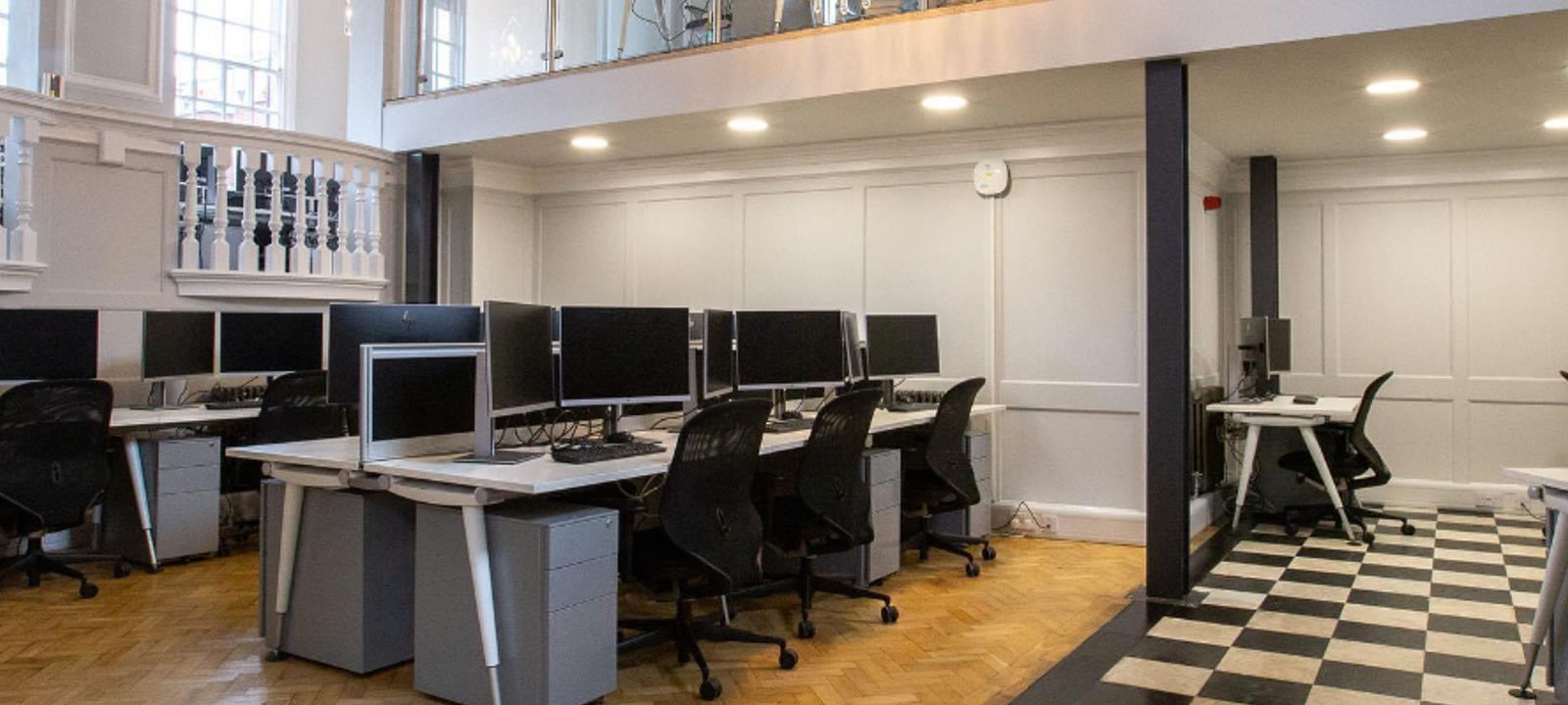 48 High Street, Warwickshire - Image 1