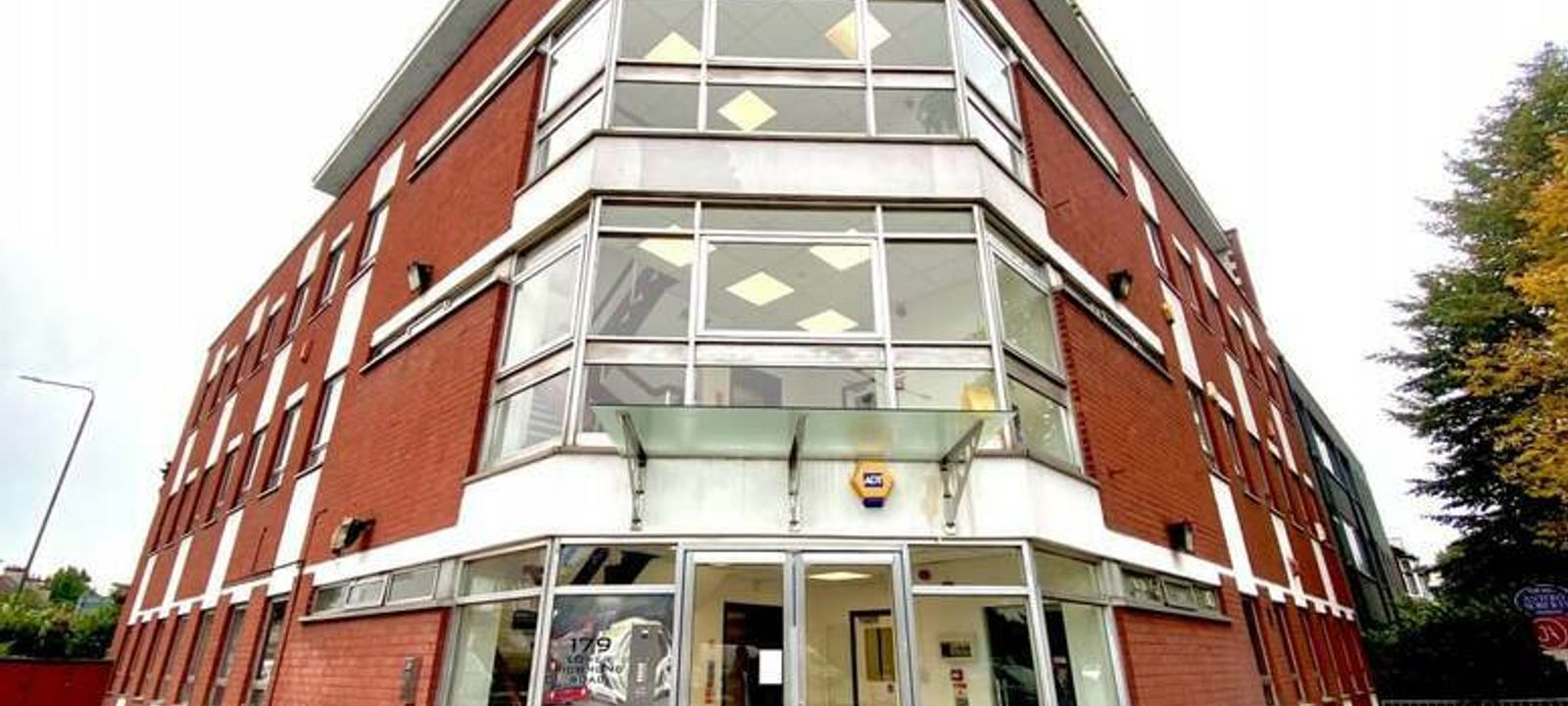 Diamond House - Image 1