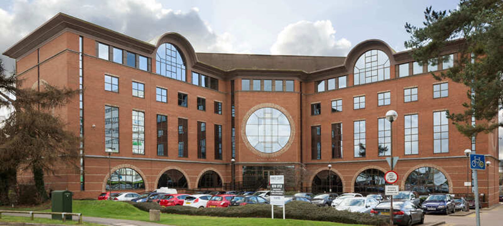 Kings Court - Image 1