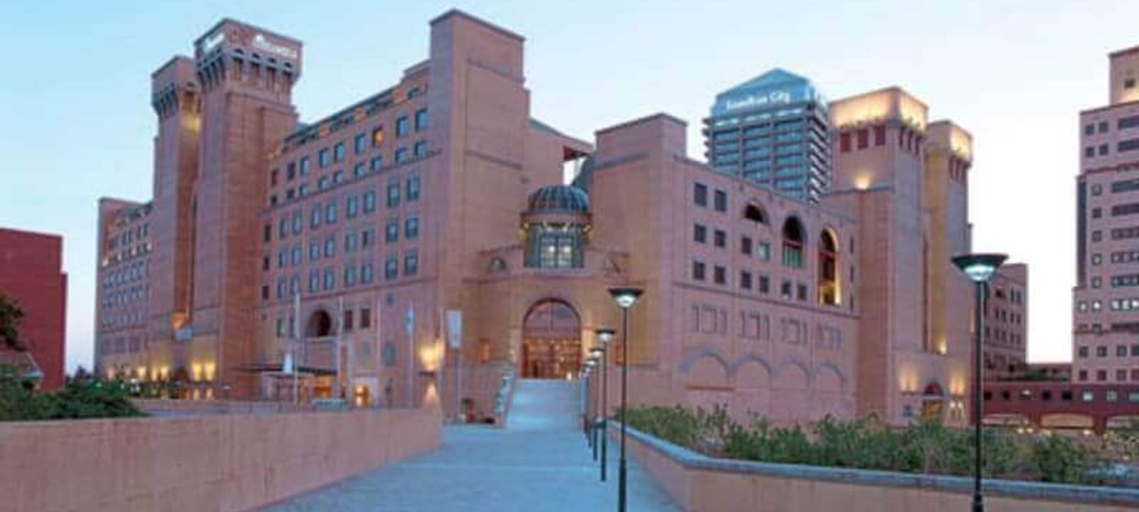 Nelson Mandela Square, West Tower - Image 1