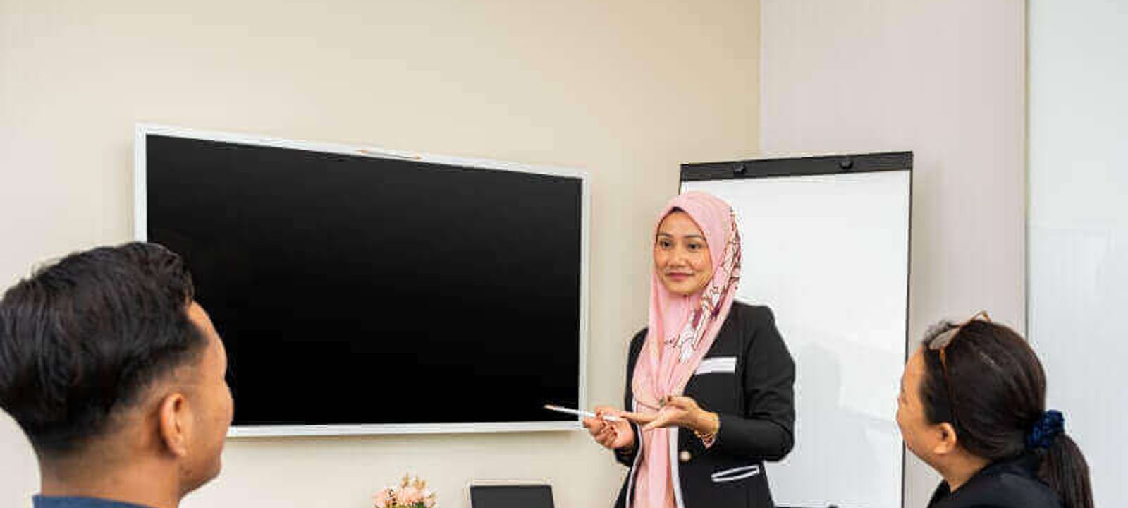 2nd Floor Block A No 7-13 Jalan Pkak 1&2 Pusat Komersial Ayer Keroh, Melaka - Image 1