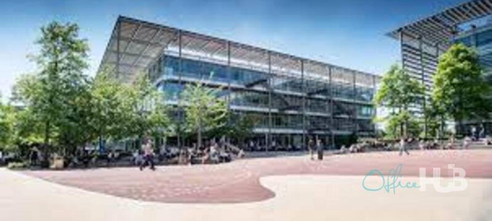 Building 3 Chiswick Park - Image 1