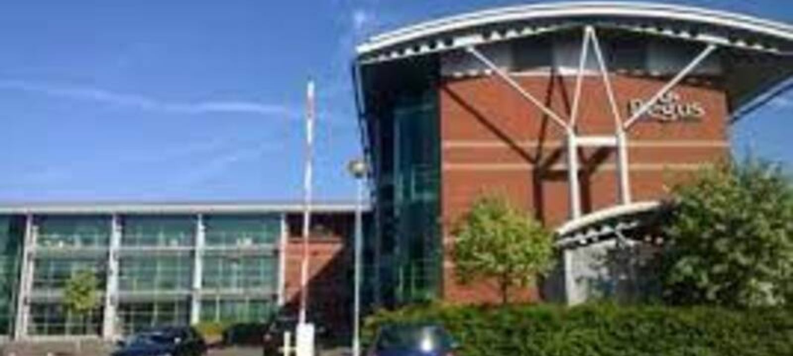 Regus house - Image 1