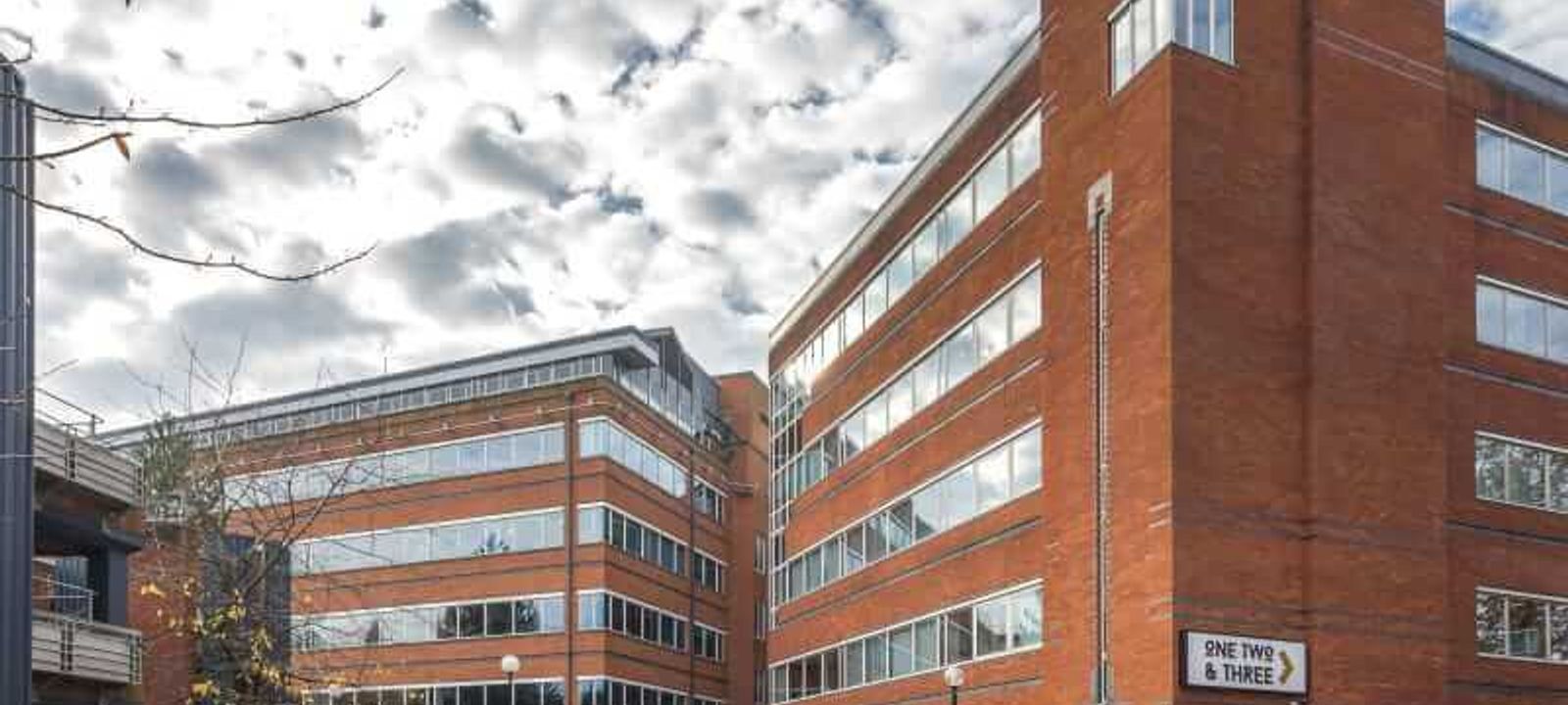 Imperial Place - Image 1