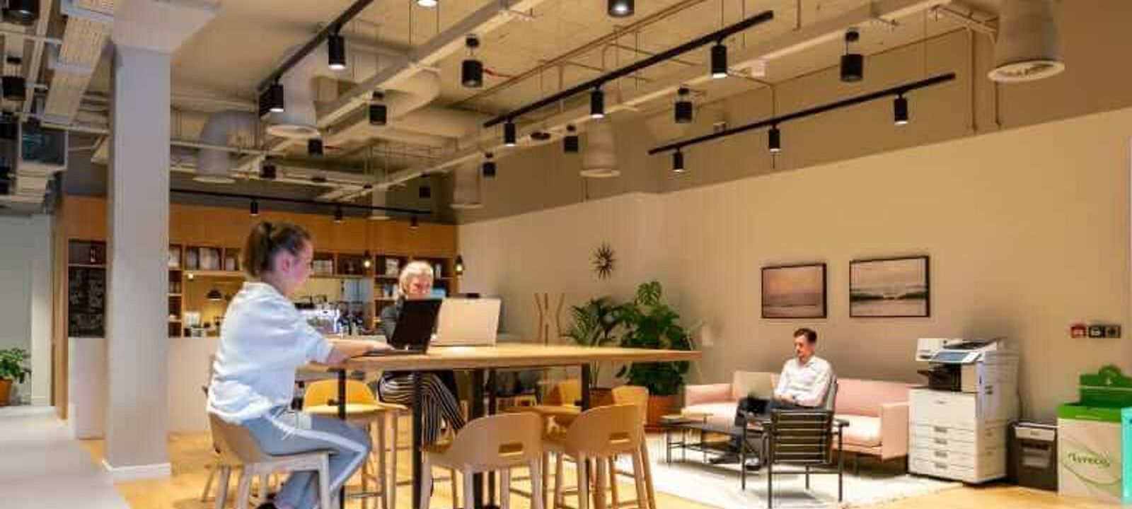 Albion House High Street, Woking - Image 1