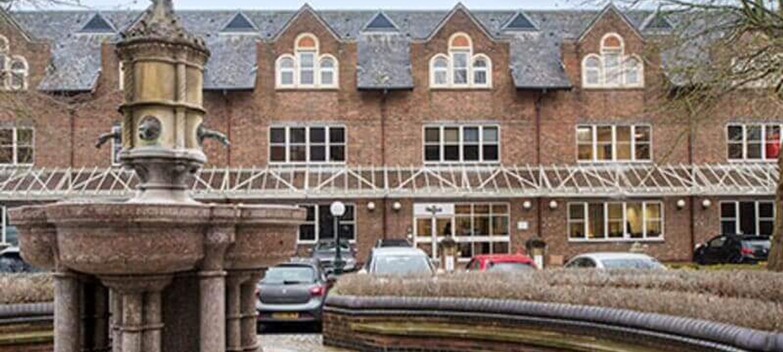 St. Albans Victoria Square - Image 1