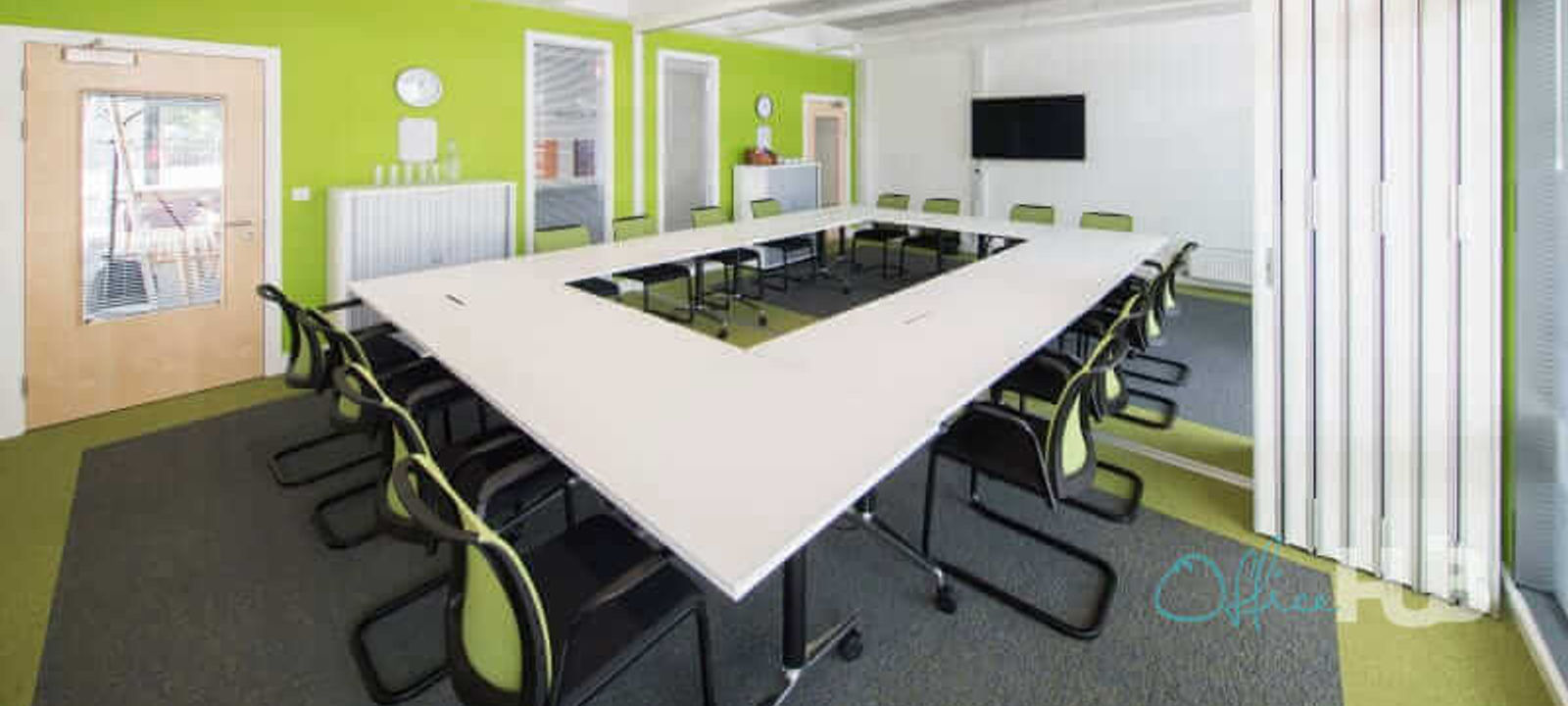 68 Terminus Rd, Chichester - Image 1