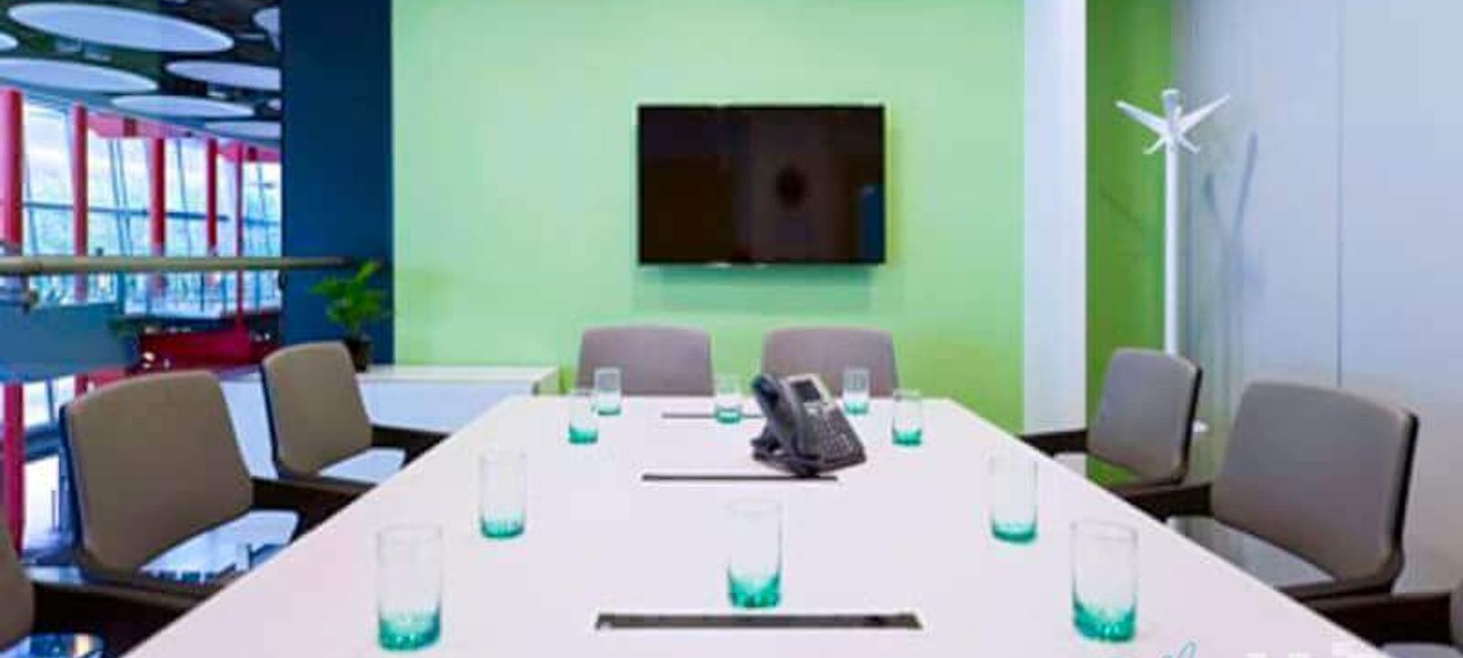 Western Perimeter Road, London - Image 1