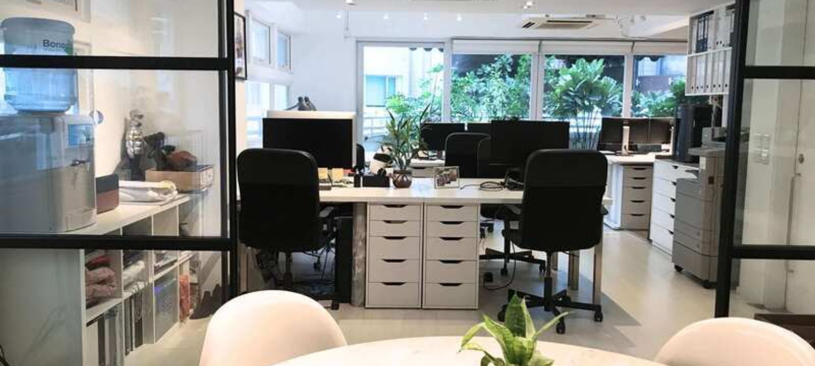 30 Hollywood Road, Central - Image 1