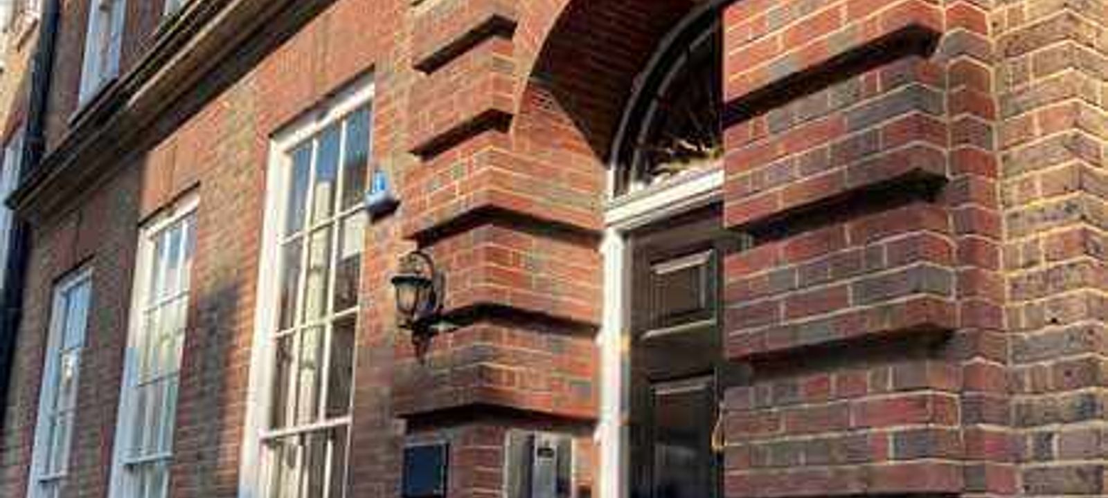 Citibase Victoria Catherine Place - Image 1