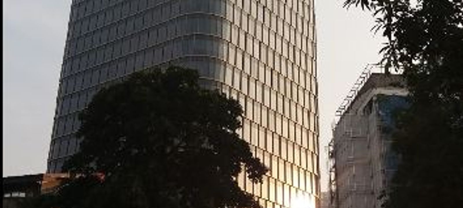 Tempo Scan Tower - Image 1