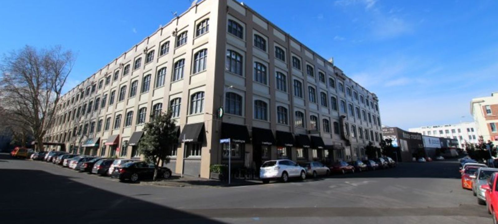 Textile Centre - Image 1