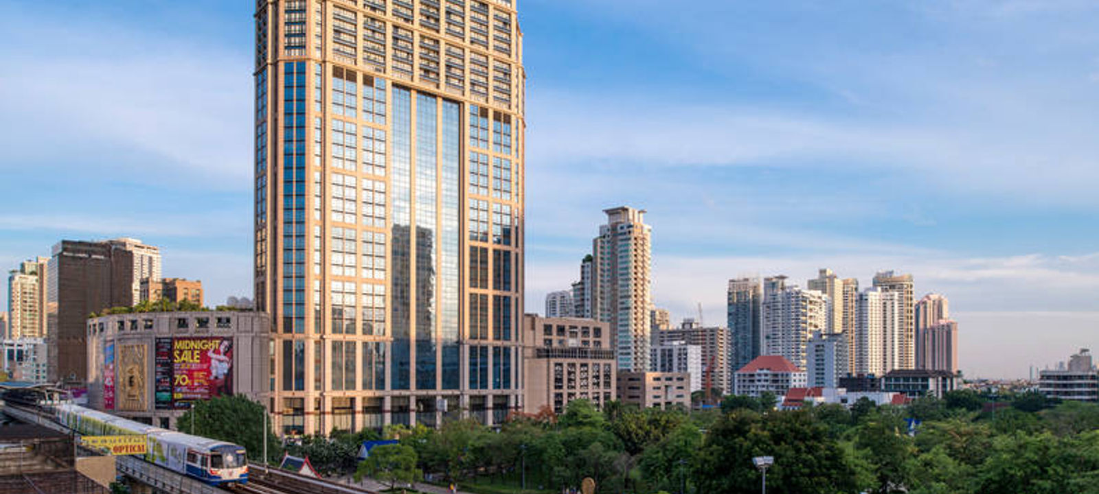 Emporium Tower, 622 - Image 1