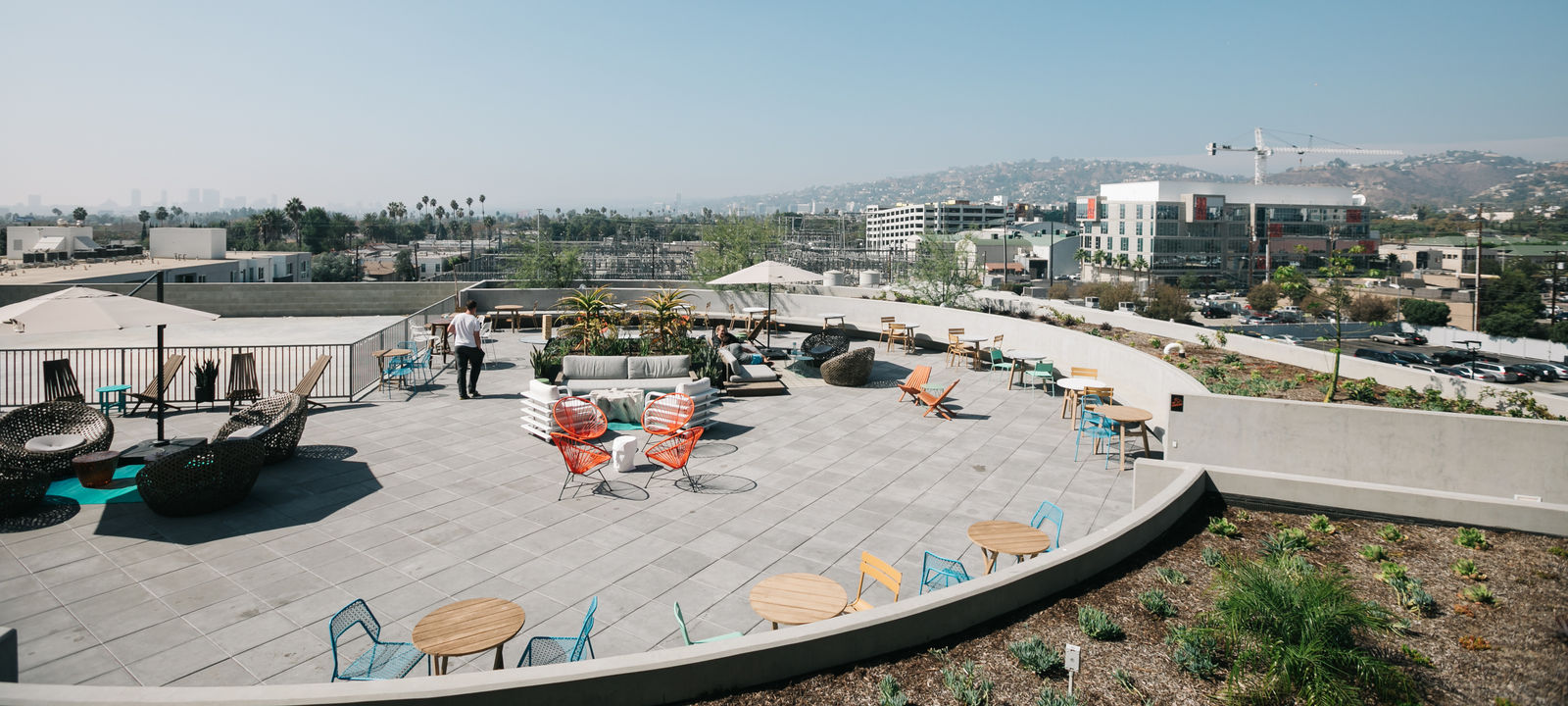 925 N La Brea Avenue, Los Angeles - Image 1