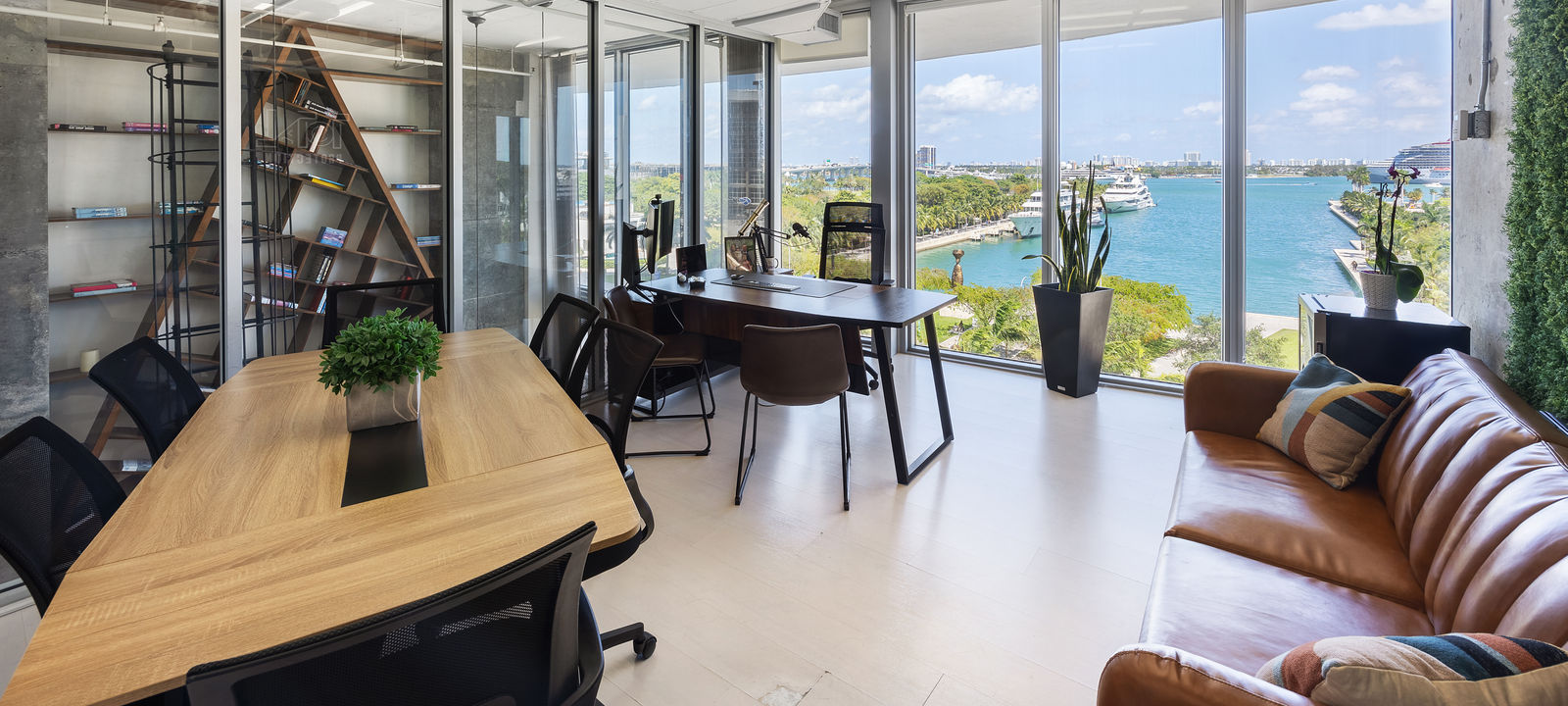 888 Biscayne Boulevard 888 Biscayne Boulevard, Miami - Image 1