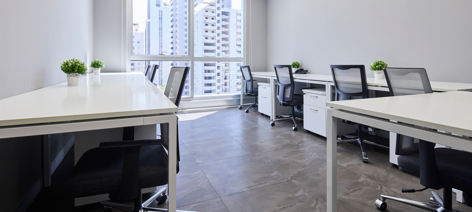 571 Sukhumvit Rd Klongton Nua Wattana, Bangkok - Image 1