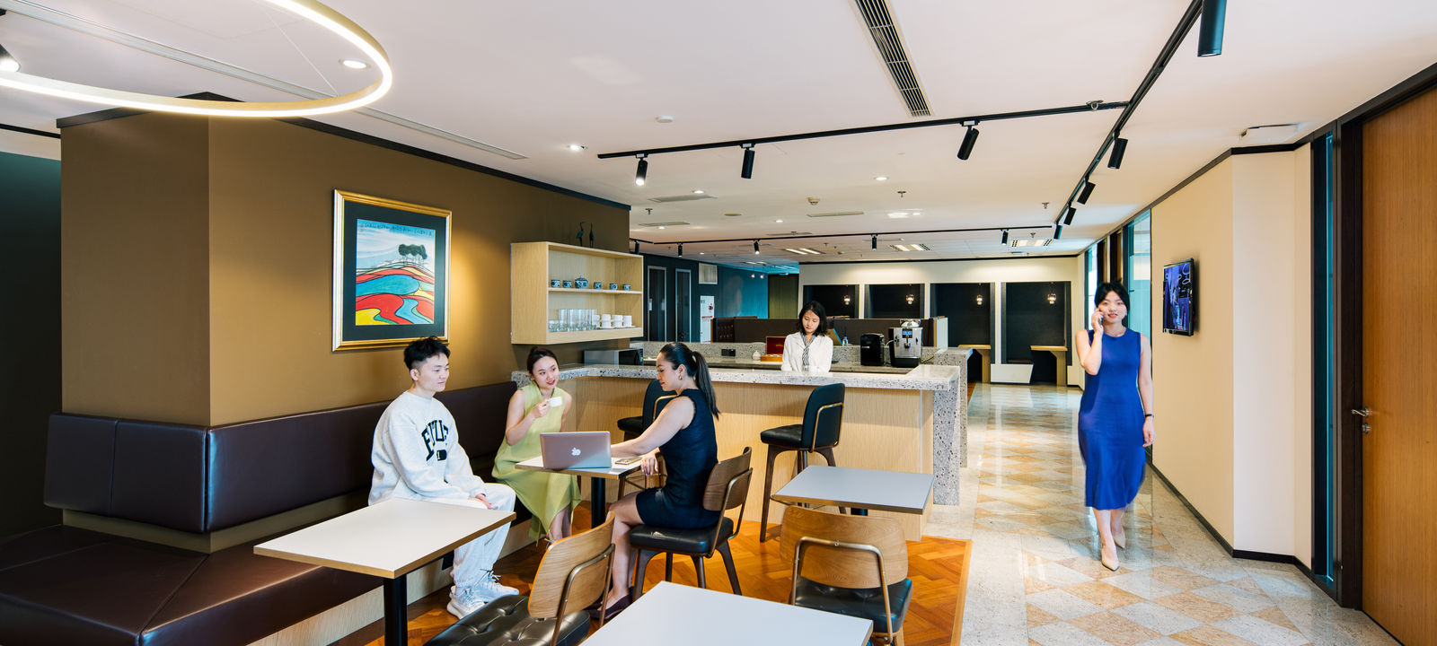 9 Bin Jiang Lu, Jiang Jin Qu - Image 1