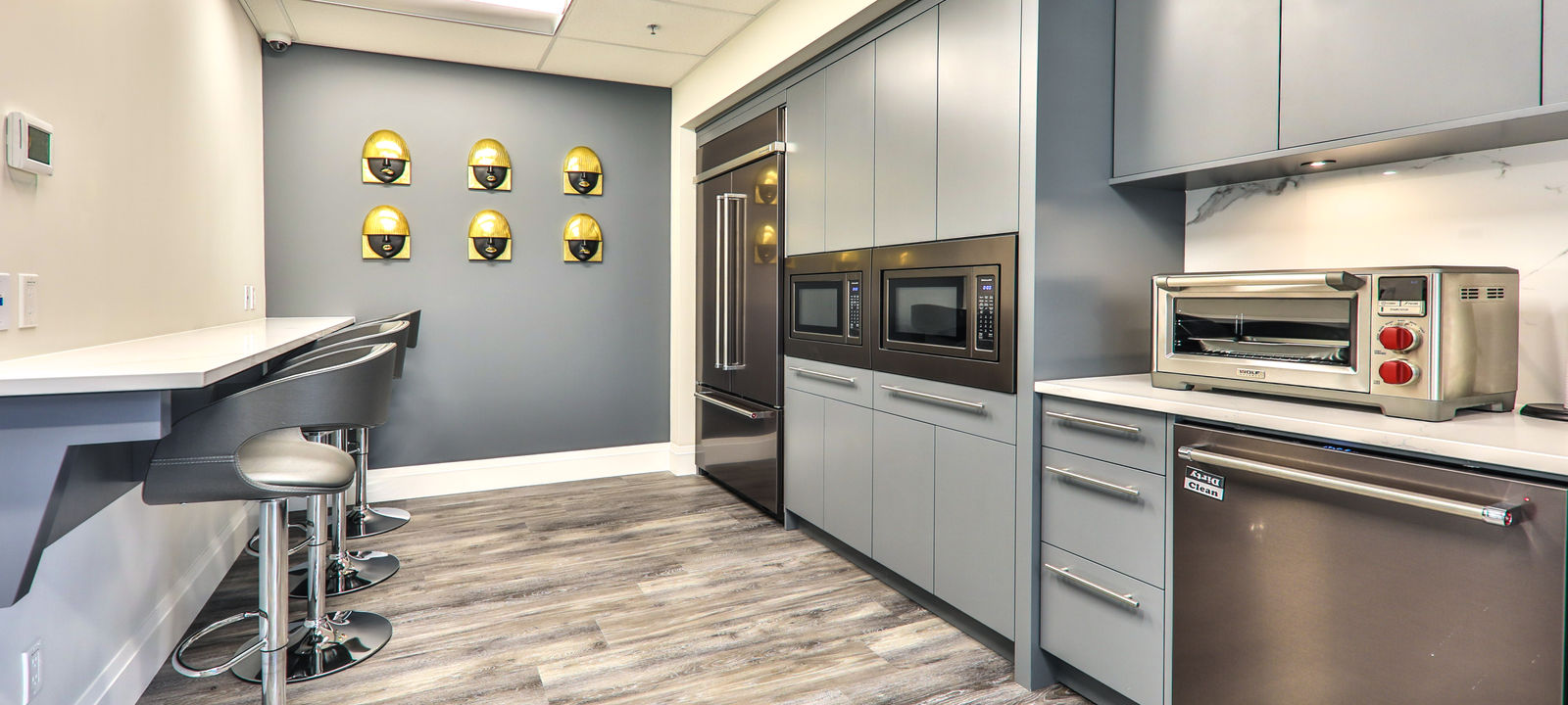 224 West Esplanade, North Vancouver - Image 1