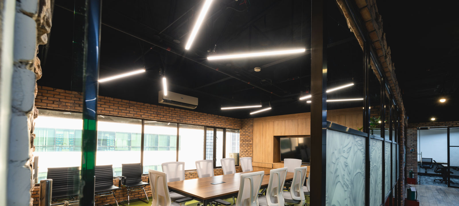 20F BDO Paseo Tower 8741 Paseo De Roxas, Makati - Image 1