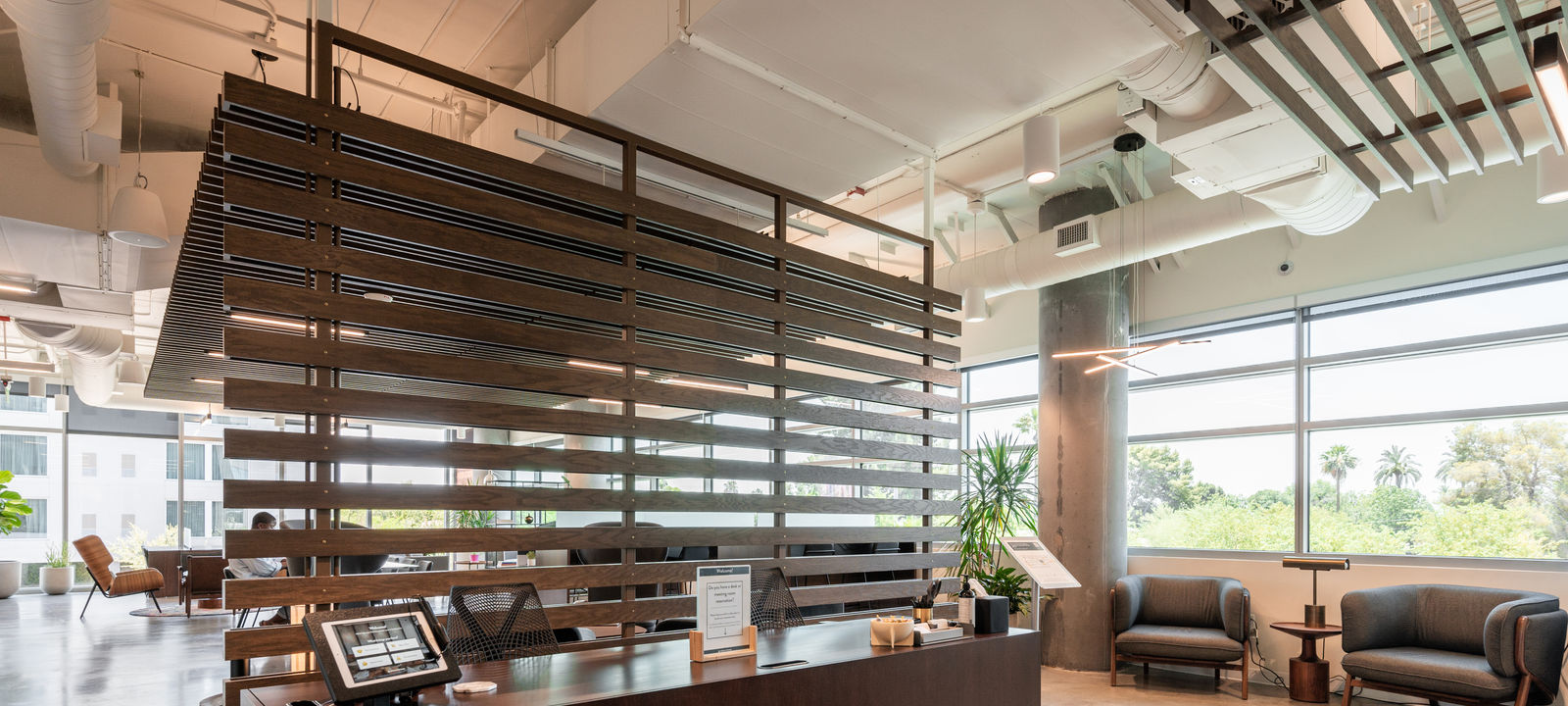 2801 E Camelback Rd, Phoenix - Image 1