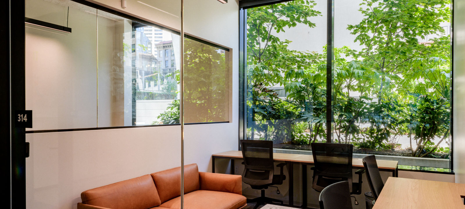 400 University St 400 University St, Seattle - Image 1