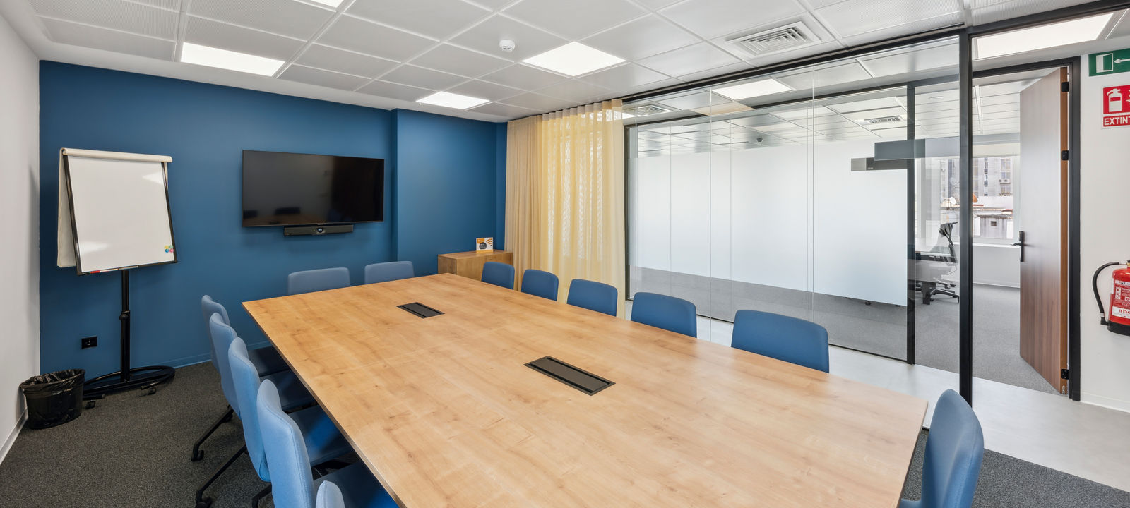 130 Paseo De La Castellana, Madrid - Image 1