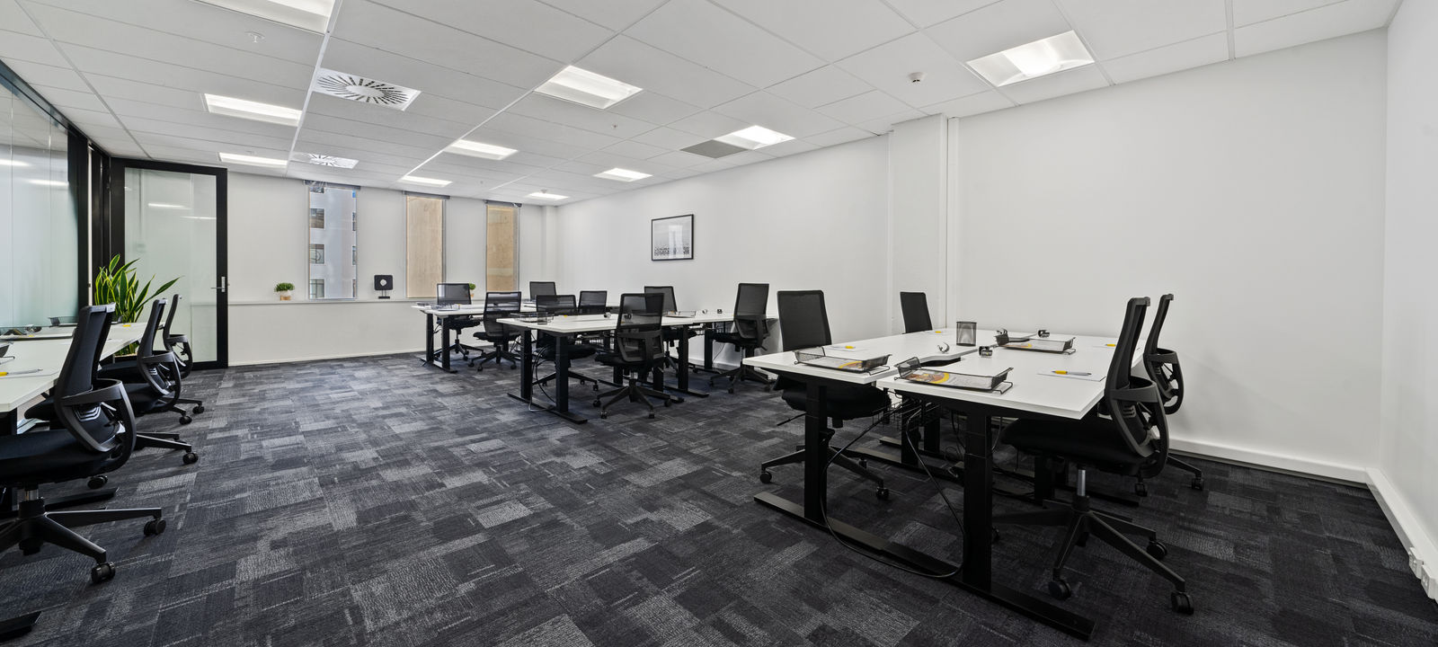 318 Lambton Quay 318 Lambton Quay, Wellington - Image 1