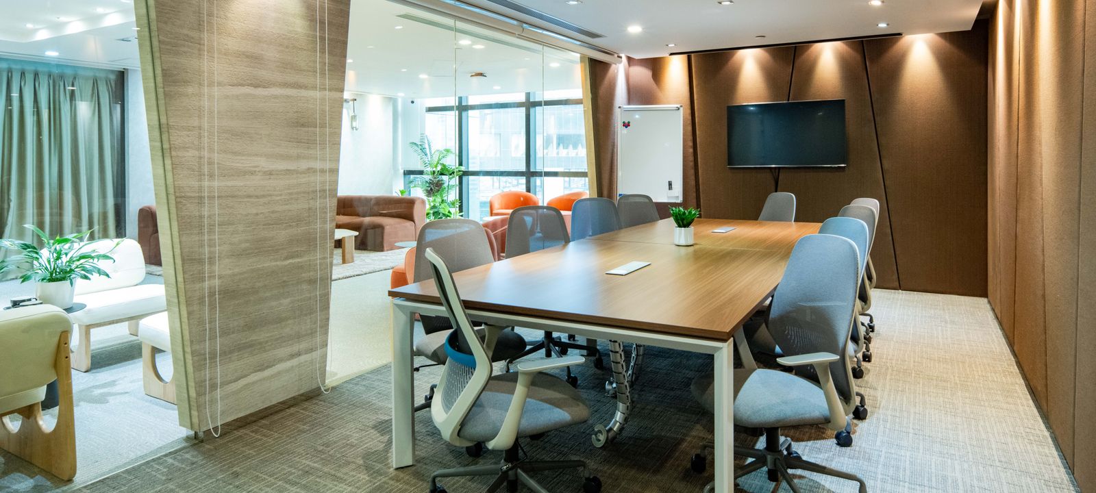 132 Nathan Road, Tsim Sha Tsui - Image 1