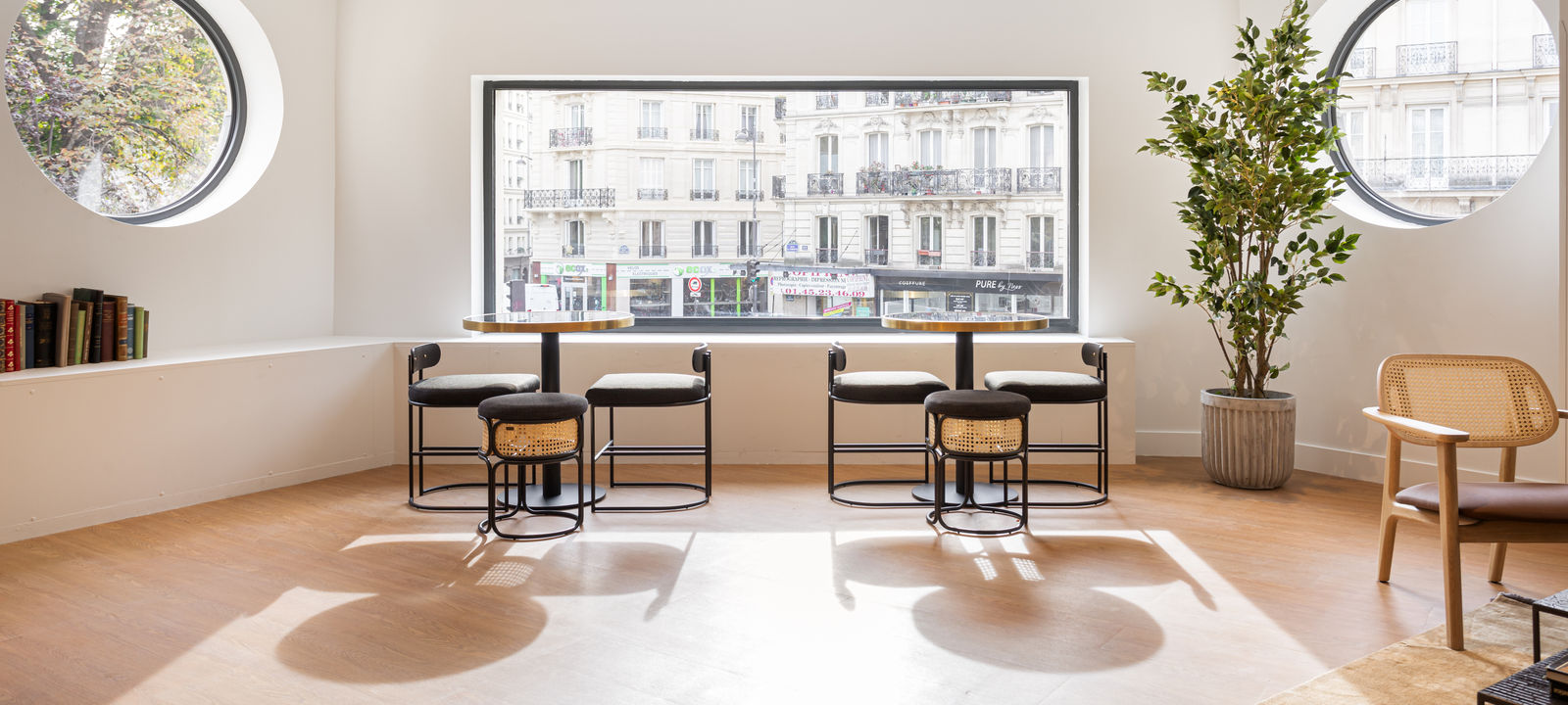 26 Rue De Montholon, Paris - Image 1