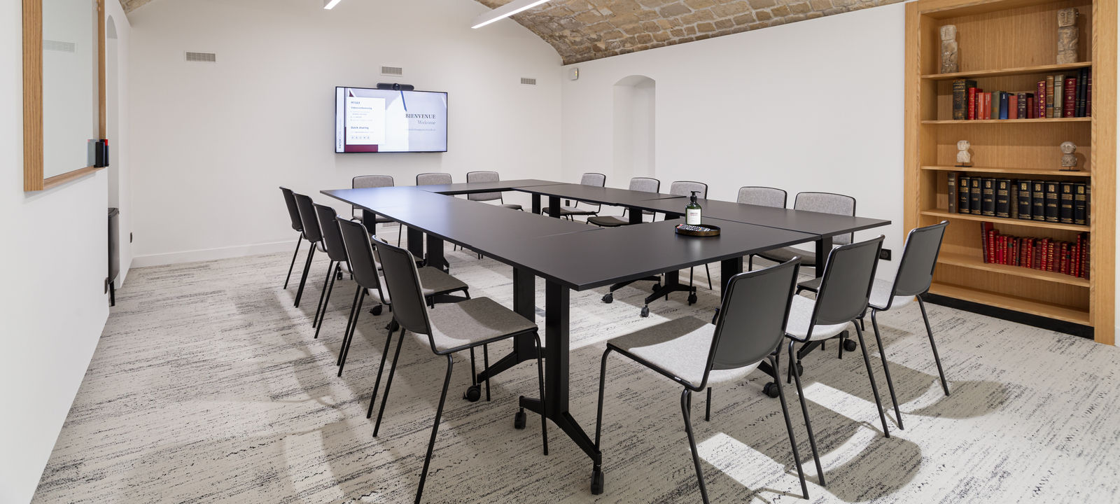 26 Rue De Montholon, Paris - Image 1