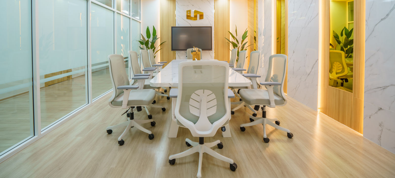 29 Vanissa Building Chit Lom Alley Ploenchit Road, Pathum Wan - Image 1