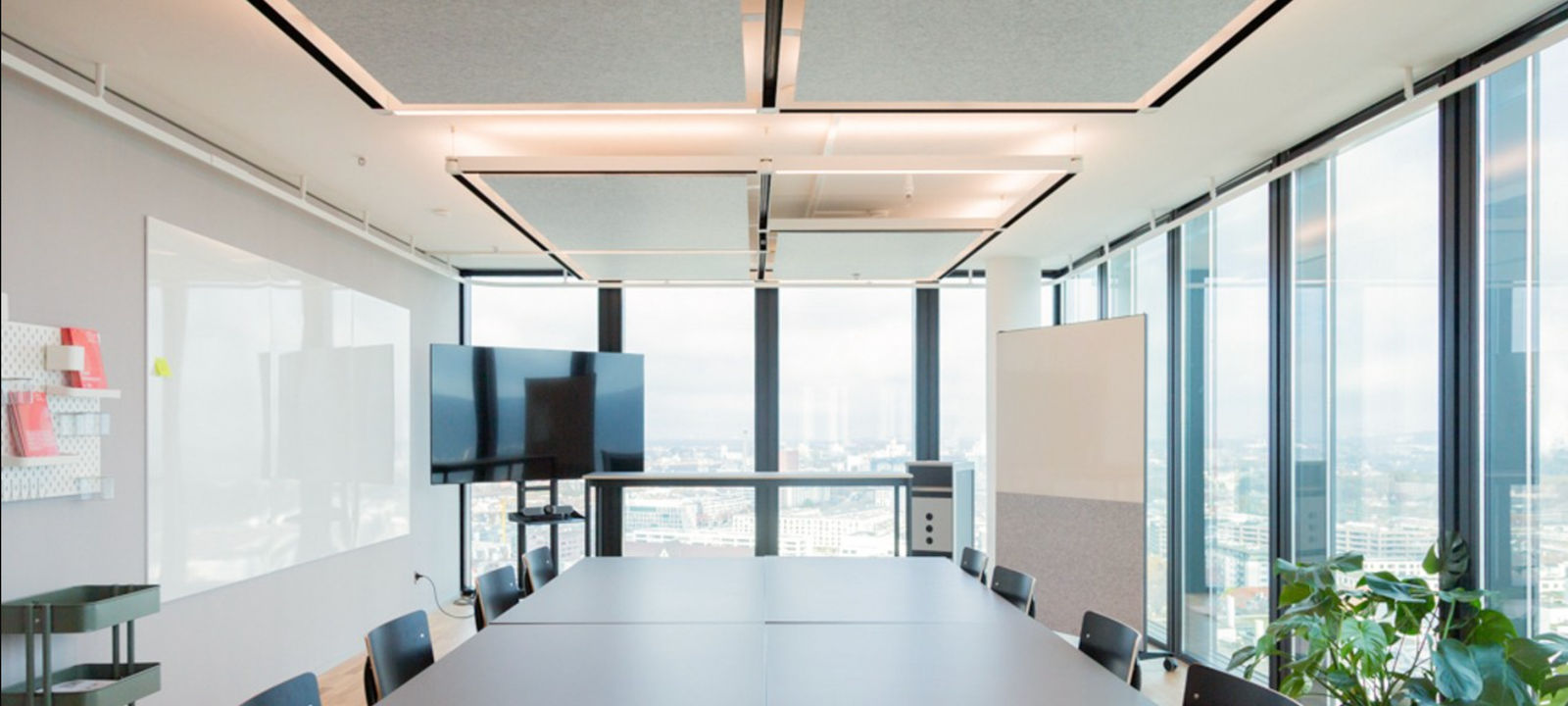 10 Messeplatz, Basel - Image 1